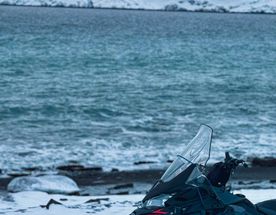 Тур к перевалу Мустатунтури (снегоходный)