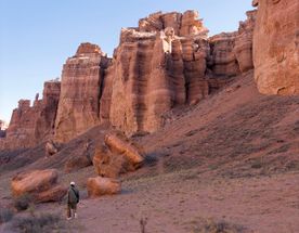 Групповой тур за 1 день: Кольсай, Каинды, Чёрный и Чарынский каньоны