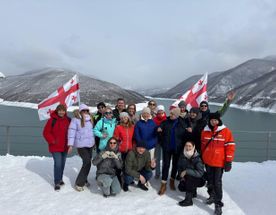 Горнолыжный тур в Грузию: драйв на склонах Гудаури и грузинское гостеприимство.