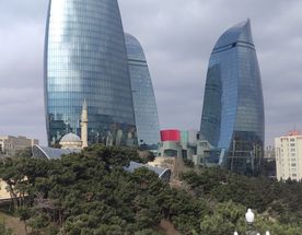 Старый город и современный Баку - в деталях