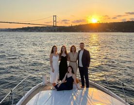 Стамбул: яхта на закате, дворцы Османов и шоу Легенд