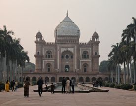 Индивидуальное путешествие сквозь века: от столицы Индии по священного Варанаси