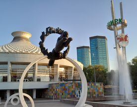 Экскурсия по проспекту Абая — история и современность Алматы.