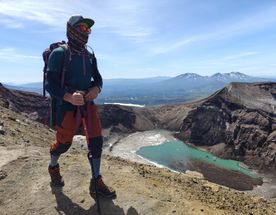 Восхождение на вулкан Горелый и осмотр кратера