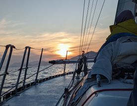 Черногория на яхте под парусами из Бара