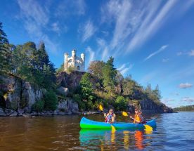 Выборгская кругосветка на байдарках: Монрепо и пикник на острове
