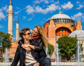 Istanbul: A Symphony of Squares, Mosques and Palaces!