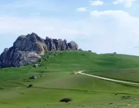 Розовое озеро, Радужные горы, гора Бешбармаг, горный чай и черная икры