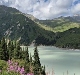 Большое Алматинское озеро, горные тропы и Аюсай