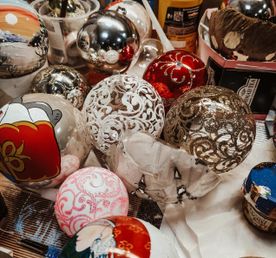 Праздничное путешествие на фабрику ёлочных игрушек и зимний Новгород