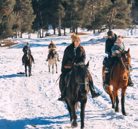 Спокойный конный тур Отдых в горах Архыза (3 дня)