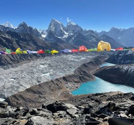 Треккинг в Базовый Лагерь Эвереста через Озёра Гокио. К самой высокой горе планеты!