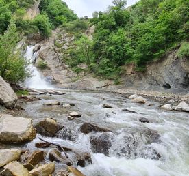 Хучни и экраноплан Лунь