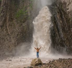 Приэльбрусье: трекинг в Архызе, проживание с альпаками, Бермамыт и полет на параплане