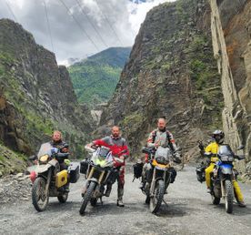 Между Небом и Каспием