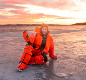 Айсфлоатинг + Северное сияние. Комфорт тур до 7 чел. Хибины, снегоходы и снегоступы