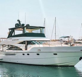 Морская Vip прогулка с арендой роскошной, моторной, двухпалубной Vip яхты