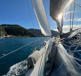 Комфорт и дикая природа: парусное путешествие на яхте по Турции