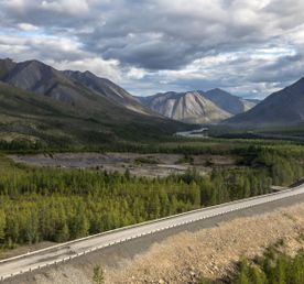 По старому Колымскому тракту летом (турбазы и палатки)