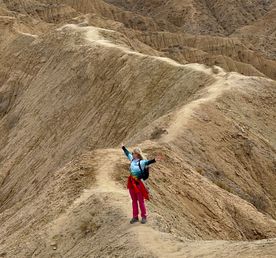 Весенняя Киргизия в мини-группе на джипах