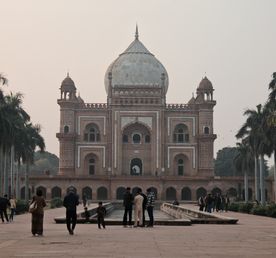 Индивидуальное путешествие сквозь века: от столицы Индии по священного Варанаси