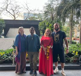 Поезд на Дарджилинг: путешествие в чайный штат Индии с видом на гору Канченджанга