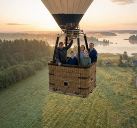 Семьей в Карелию. Комфорт тур: Воздушный шар, Ретропоезд, Рускеала, Ладожские шхеры