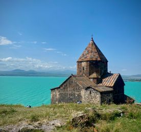 Джан-трип: Армения между храмами и тостами