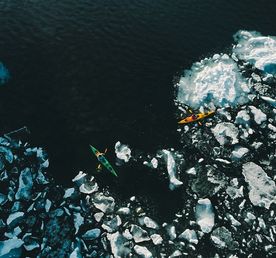 За уходящим льдом Байкала