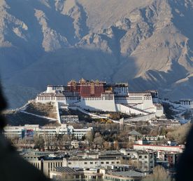 Тибетская одиссея: от Пекина до Лхасы к рассвету у подножия Эвереста