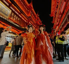 Осенняя сказка Восточного Китая: Шанхай, озеро Циншань, водопады и горы Хуаншань