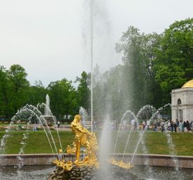 Экскурсия в Петергоф с Большим Дворцом, Малым дворцом и Нижним парком