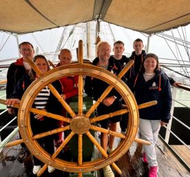 Дальний восток под парусами Надежды: Владивосток-Итуруп