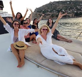 Девичник на вилле в Алании: комфортный отдых, где о тебе и обо всем позаботились.