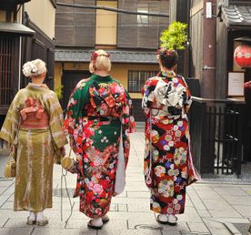 Япония. Неоновый дзен и ароматы Сакуры.