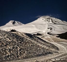 Эльбрус с двух сторон: Камерный фототрекинг У Эльбруса