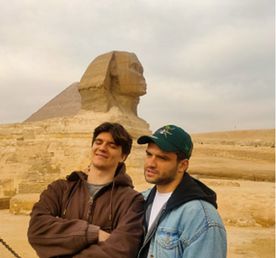 Пирамиды Гизы — одно из семи чудес света.