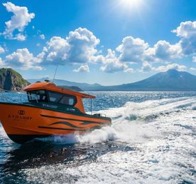 Тур с Итурупа на Кунашир на приватном скоростном катере