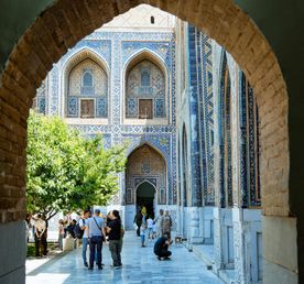 Узбекистан. Встреча империй: Россия и Средняя Азия и магия осенних оазисов