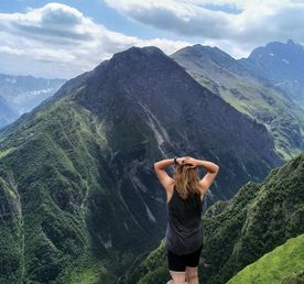 Индивидуальный тур в сердце Осетии из Минвод. Четыре ущелья и город мёртвых Даргавс.