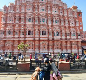 Поездка в розовый город Джайпур из Дели на машине