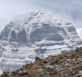 Kailash Manasarovar Yatara With Everest Base Camp and Lhasa