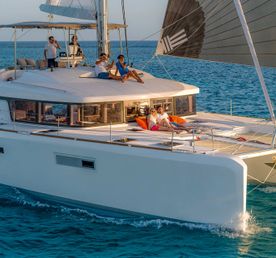 Легендарное Амальфи на большом катамаране с шеф-поваром, все включено