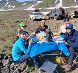 Знакомство  с городом и  чёрный песок на халактырском пляже