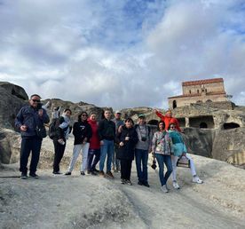 Индивидуальная Экскурсия в Гори  пещерный город Уплисцихе