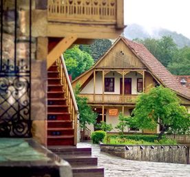 Голубоглазый Севан и родина Рубик джан — героя фильма Мимино