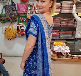 Путешествие к Тадж-Махалу: незабываемая сказка для девушек в сари