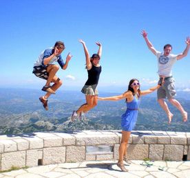 Балканский Экспресс: Путь через Сербию к Красотам Черногории!