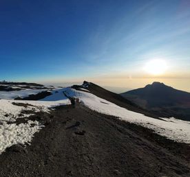 Восхождение на Килиманджаро по маршруту Марангу, 8 дней