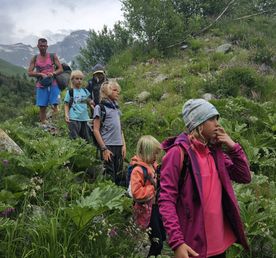 Домбай. Семейный горный лагерь (6+)